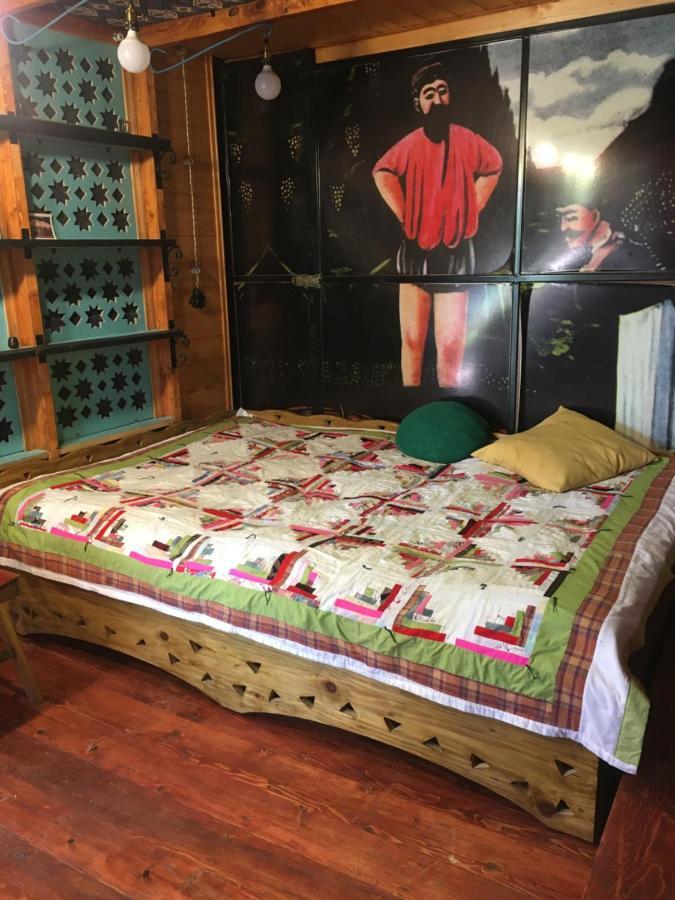 Guesthouse Aisi In لاجوديخي المظهر الخارجي الصورة