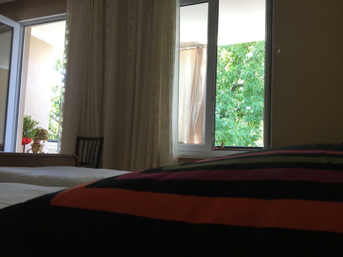 Guesthouse Aisi In لاجوديخي المظهر الخارجي الصورة